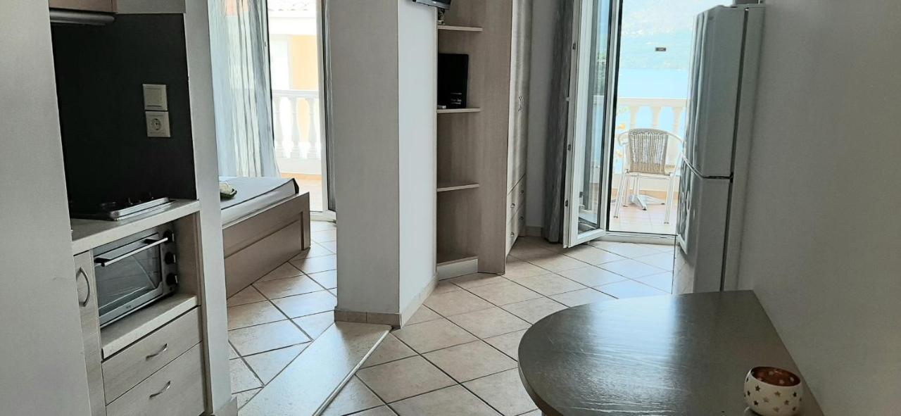 Blue Bay Apartments Syvota Exterior photo