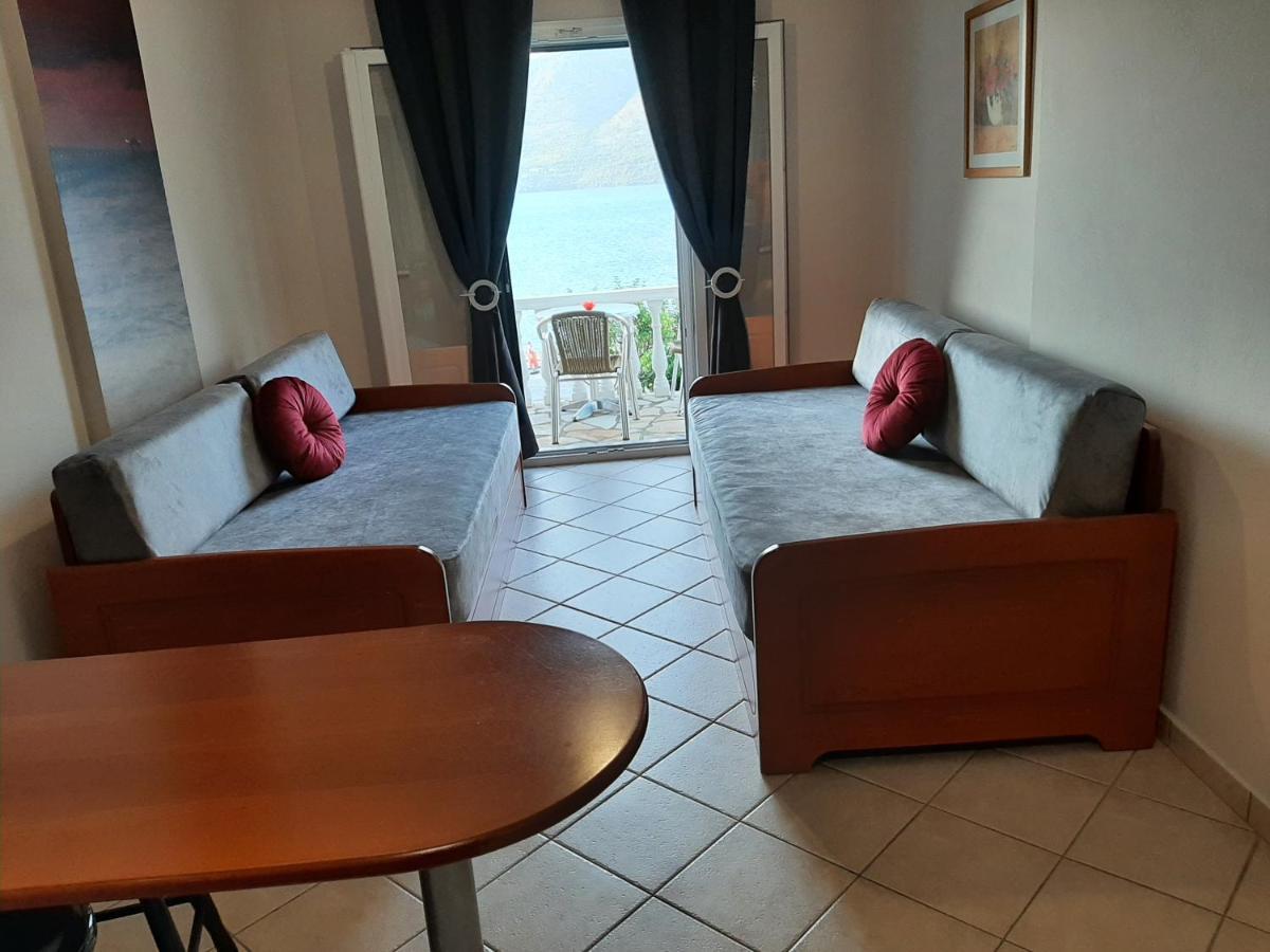 Blue Bay Apartments Syvota Exterior photo